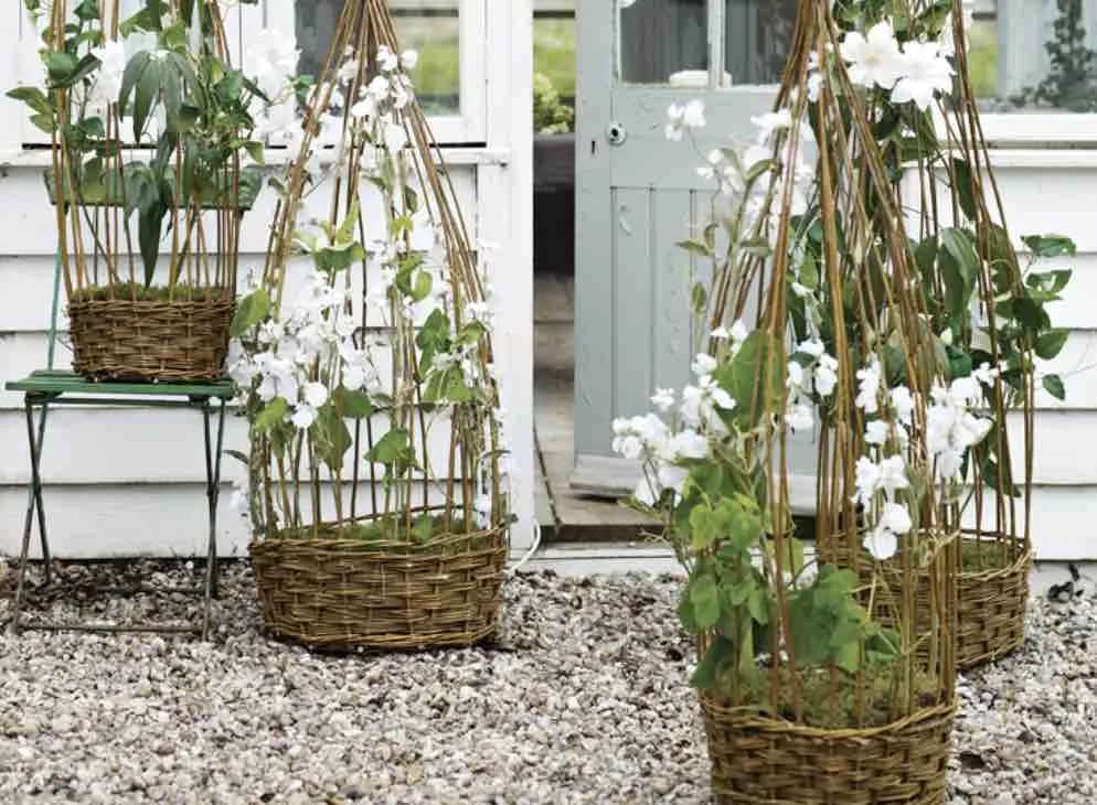 Jak wykorzystać kosz wiklinowy w ogrodzie - praktyczne pomysły i inspiracje